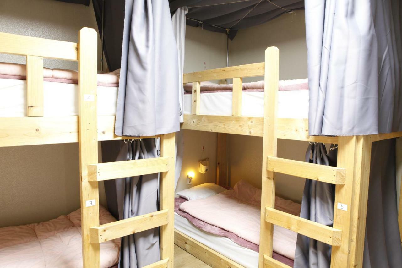Baozen Guesthouse Jeju Bagian luar foto