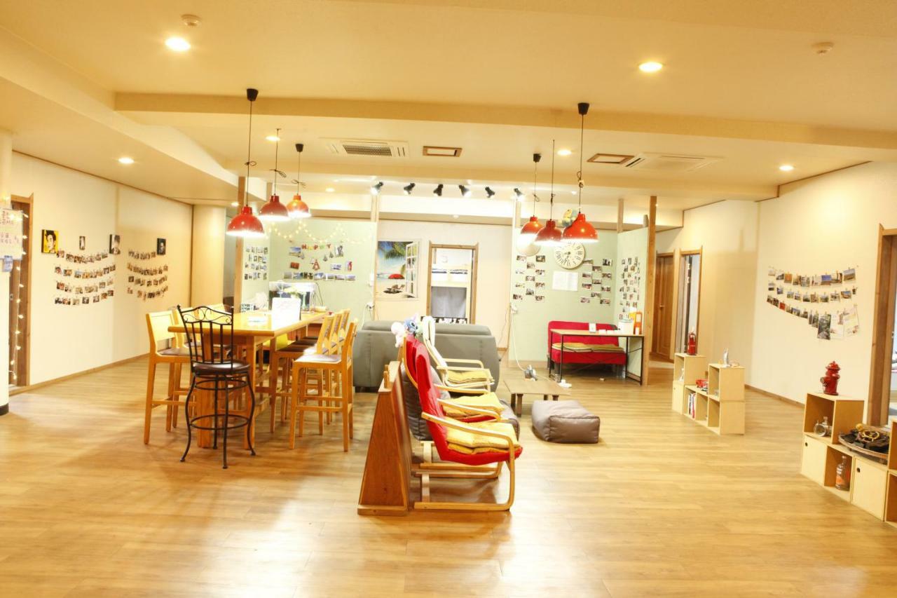 Baozen Guesthouse Jeju Bagian luar foto