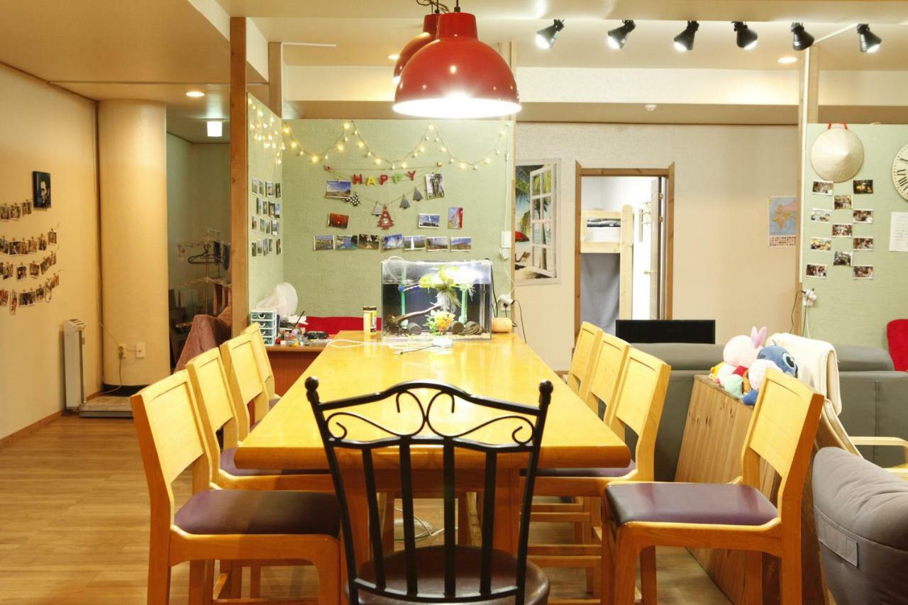Baozen Guesthouse Jeju Bagian luar foto