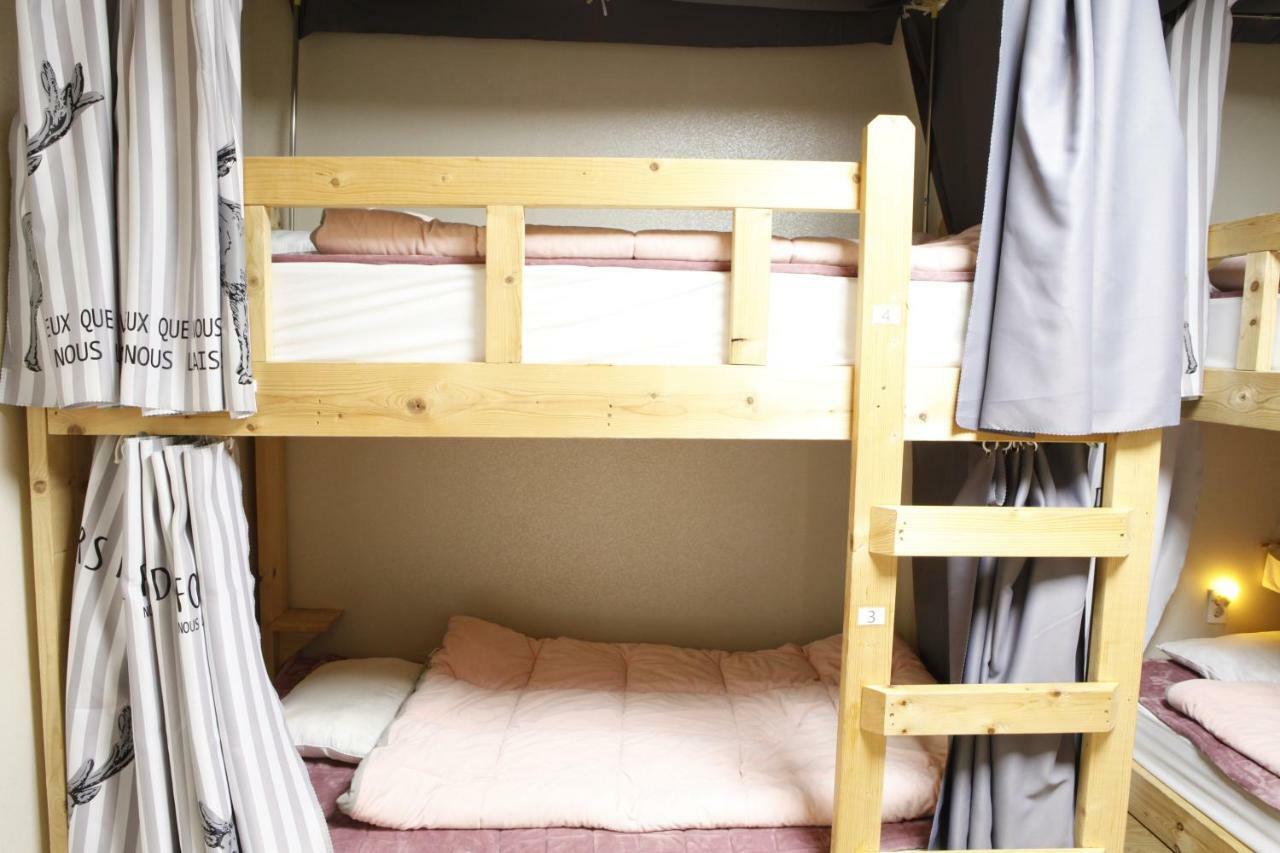 Baozen Guesthouse Jeju Bagian luar foto