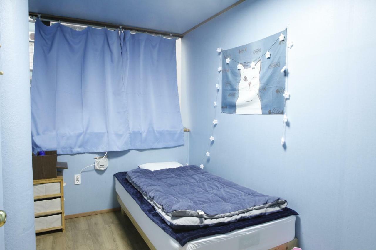 Baozen Guesthouse Jeju Bagian luar foto